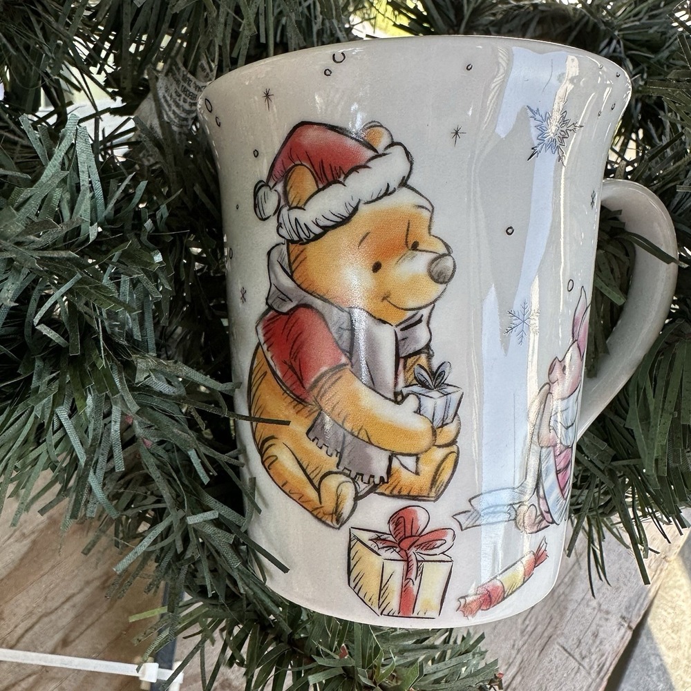 NEW DISNEY Winnie the Pooh & Piglet  Snowflakes Christmas Cup Mug Collectible